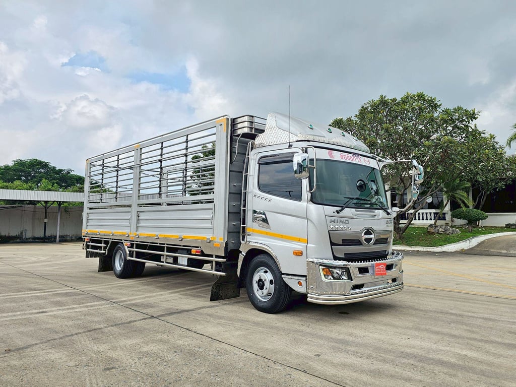 NEW Hino Fc9j 210 วิคเตอร์ ปี 2567 กระบะ ยาว 6.60 กระบะพื้นเลส+เปิดข้างได้ NEW Hino Fc9j 210 วิคเตอร์ ปี 2567 กระบะ ยาว 6.60 กระบะพื้นเลส+เปิดข้างได้