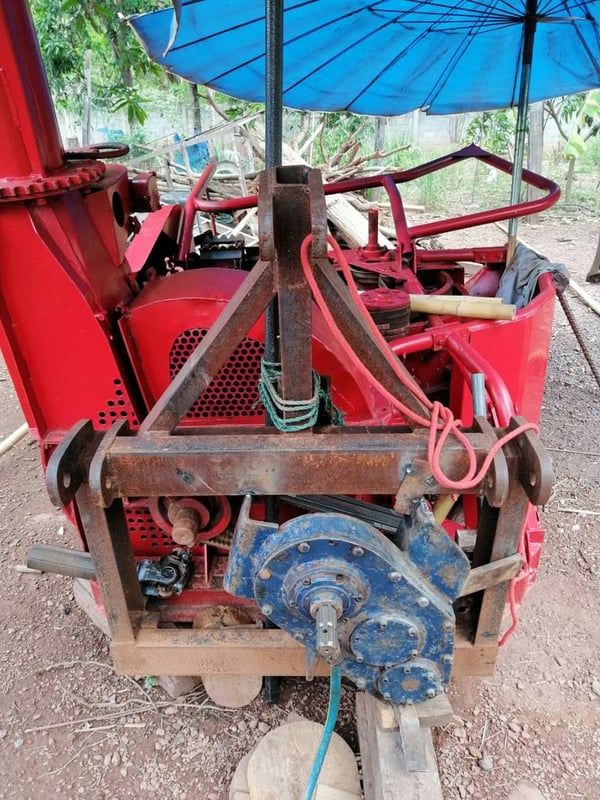 เครื่องสับย่อยหญ้าเนเปียร์เเละข้าวโพด เครื่องสับย่อยหญ้าเนเปียร์เเละข้าวโพด