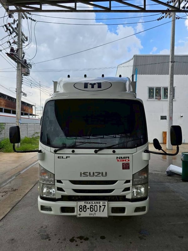 ISUZU NMR รถบรรทุก 6ล้อ ตู้แห้ง ปี2018 เลขไมล์น้อยกว่า 500,000 กม. ISUZU NMR รถบรรทุก 6ล้อ ตู้แห้ง ปี2018 เลขไมล์น้อยกว่า 500,000 กม.