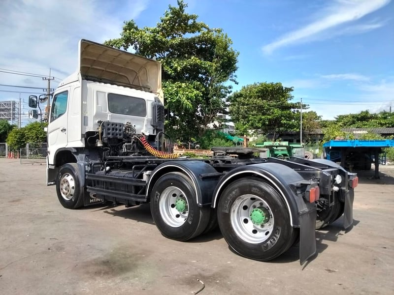 HINO เมก้าซีรี่ย์ 500 เครื่อง 380แรงม้า รถบรรทุก 10ล้อ หัวลาก เฉพาะหัว HINO เมก้าซีรี่ย์ 500 เครื่อง 380แรงม้า รถบรรทุก 10ล้อ หัวลาก เฉพาะหัว