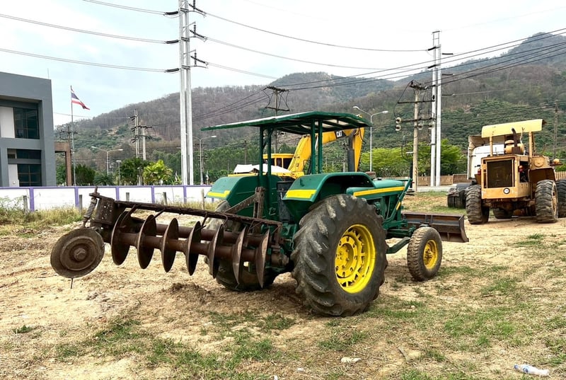 JOHN DEERE พร้อมใช้งาน ราคาถูก JOHN DEERE พร้อมใช้งาน ราคาถูก