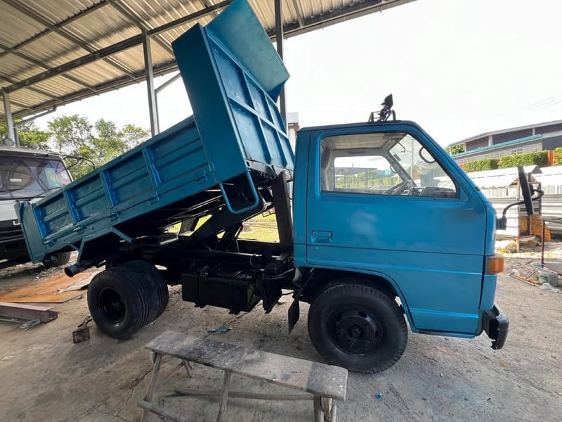 6 ล้อ ISUZU Isuzu 85 แรง ดั้ม 3 คิว (เจ้าของขายเอง) ภาษีไม่ขาด  ขายตามสภาพ