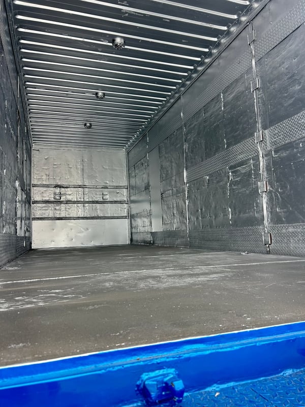 ISUZUรุ่นFTRเครือง240 ปี57 ตู้ทึบยาว7.5เมตร