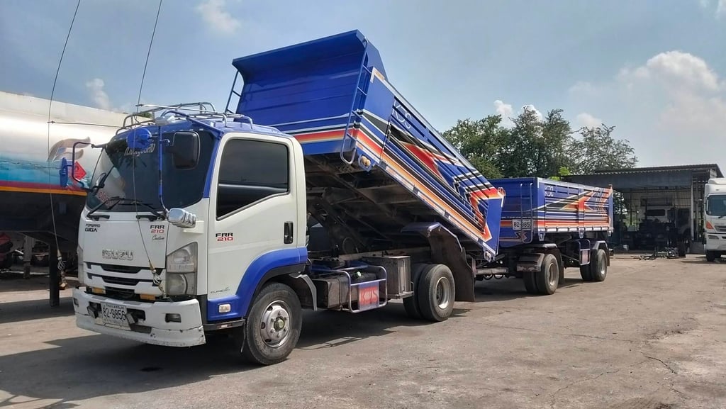 หกล้อดั้ม พ่วง แม่-ลูก FRR 210แรง ปี 2563 หกล้อดั้ม พ่วง แม่-ลูก FRR 210แรง ปี 2563