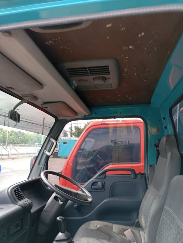 Isuzu 4 ล้อ NKR100แรง คอก ปี51 ราคา 295,000 บาท