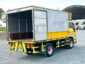 𝐈𝐒𝐔𝐙𝐔 𝐍𝐊𝐑 เครื่อง 100 แรง หัวการ์ตูน กระบะคาร์โก้ ร้อมตู้ทึบ 𝐈𝐒𝐔𝐙𝐔 𝐍𝐊𝐑 เครื่อง 100 แรง หัวการ์ตูน กระบะคาร์โก้ ร้อมตู้ทึบ