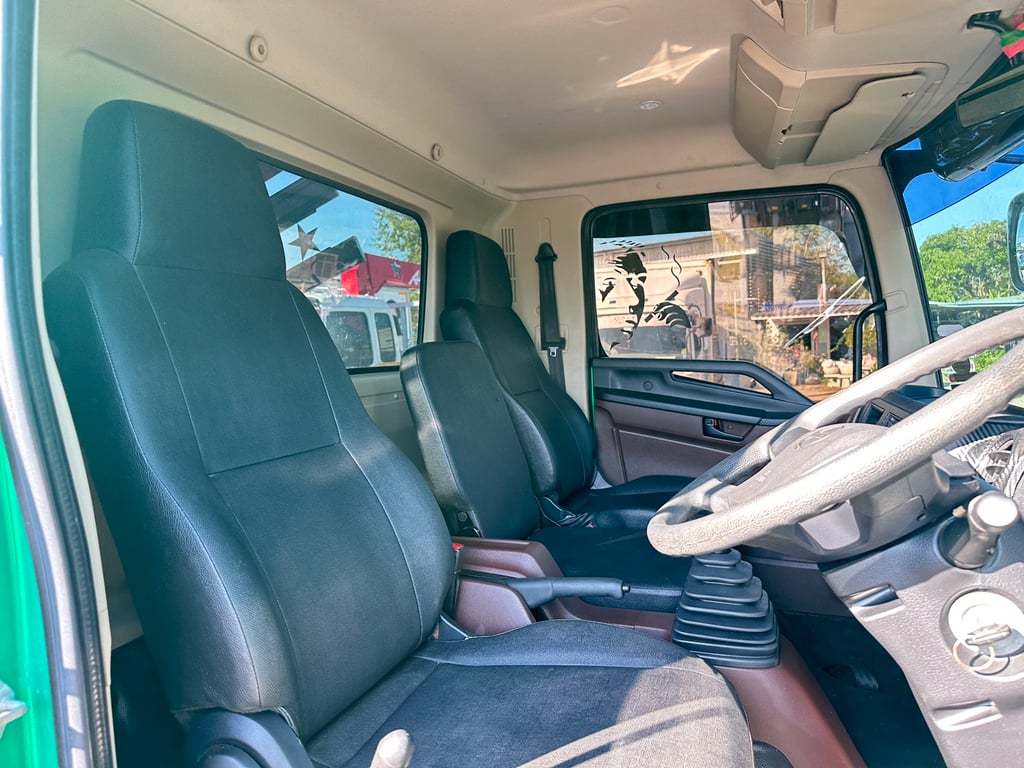 Hino mega 210 ปี64 ไมล์ 5x,xxx กระบะดั้มยาว 5เมตร