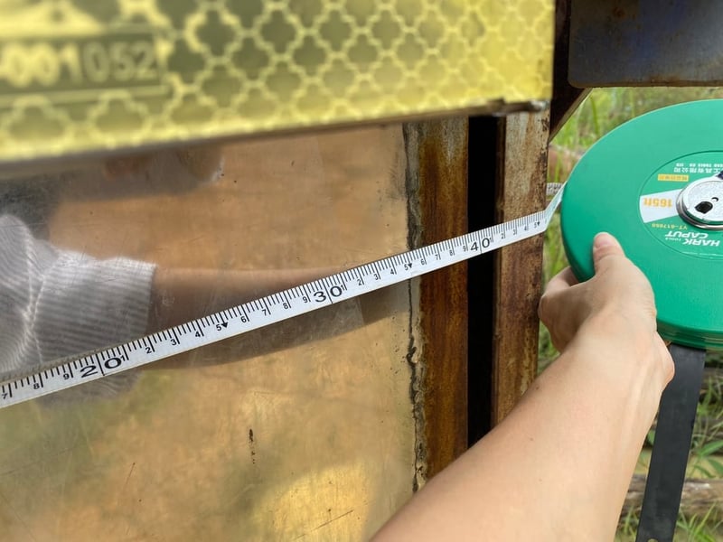 คอกหมู ยาว 6.5 เมตร แสตนเลสทั้งหมด ท้ายลิฟต์ ปี61 