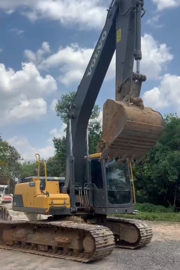 แม็คโคร Volvo EC210D ปี21 P.M.4273 ชม. แม็คโคร Volvo EC210D ปี21 P.M.4273 ชม.