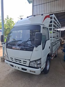 Isuzu 4ล้อ 100แร งปี51