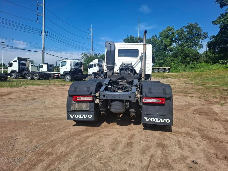 หัวลาก 10 ล้อ VOLVO 440 แรง ปี 58  ยกล้อ ถุงลม 