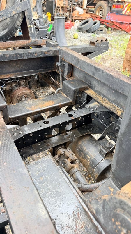 Isuzu 6 ล้อ  NPR150 แรง ปี 57 