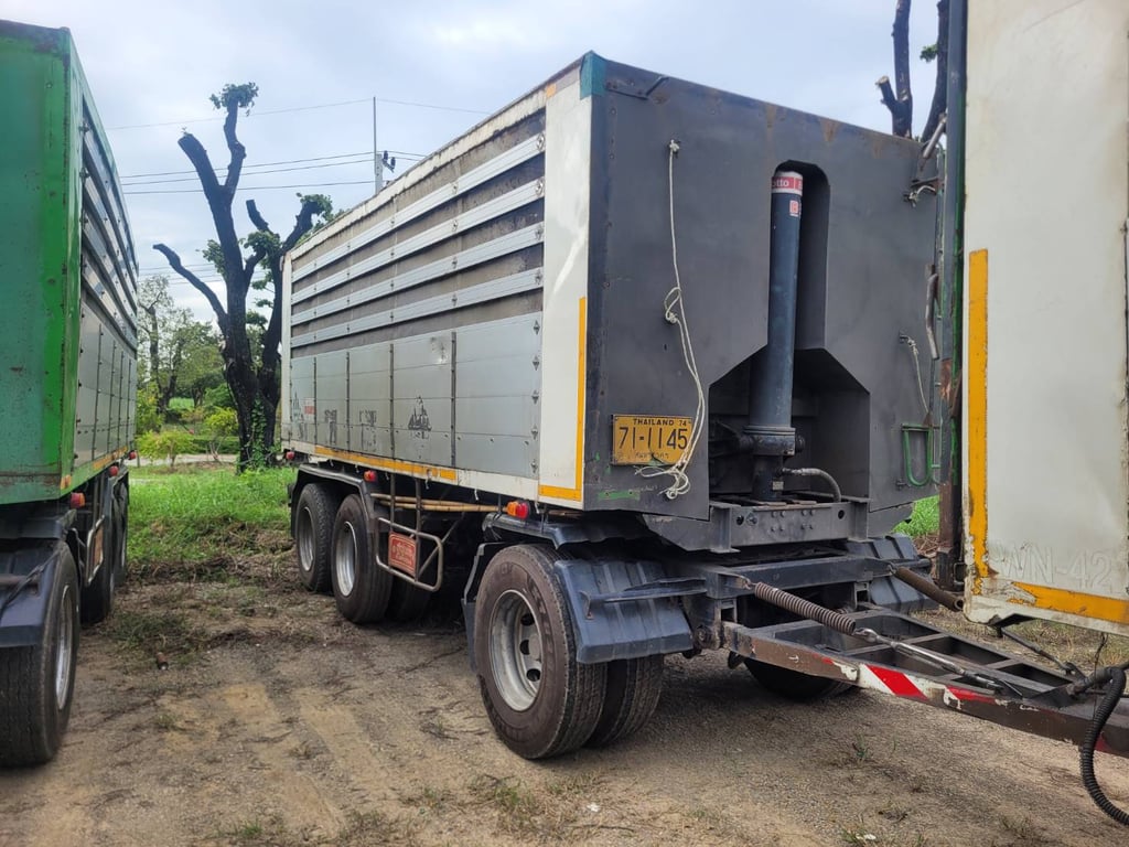 HINO Victor 500 EURO 3 ทะเบียน 71-1211 พ่วง 71-1145