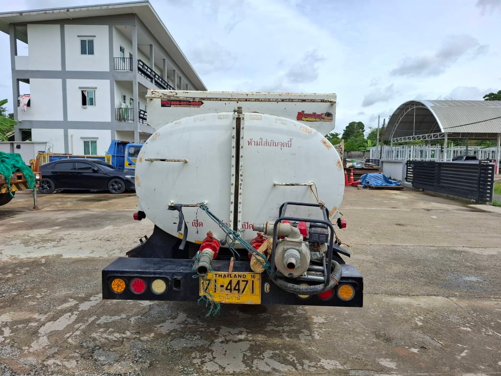 Isuzu 6 ล้อ ISUZU NMR 130 รถดูดสิ่งปฎิกูล ปี64 (เจ้าของขายเอง)