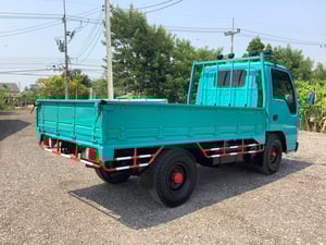 Isuzu 4 ล้อ NKR 100แรง ยูโร2 ปี44 