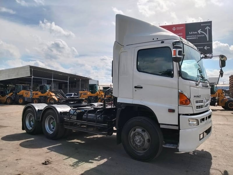 HINO เมก้าซีรี่ย์ 500 เครื่อง 380แรงม้า รถบรรทุก 10ล้อ หัวลาก เฉพาะหัว HINO เมก้าซีรี่ย์ 500 เครื่อง 380แรงม้า รถบรรทุก 10ล้อ หัวลาก เฉพาะหัว