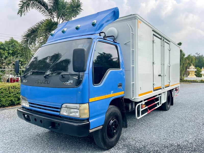 6 ล้อตู้แห้ง ISUZU NQR ปี 2547 เครื่อง 150