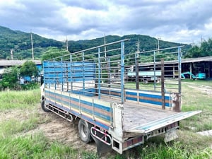 ISUZU FRR 210 ลงเครื่องนอก 240 แรง แจ้งลงเล่มแล้ว ISUZU FRR 210 ลงเครื่องนอก 240 แรง แจ้งลงเล่มแล้ว