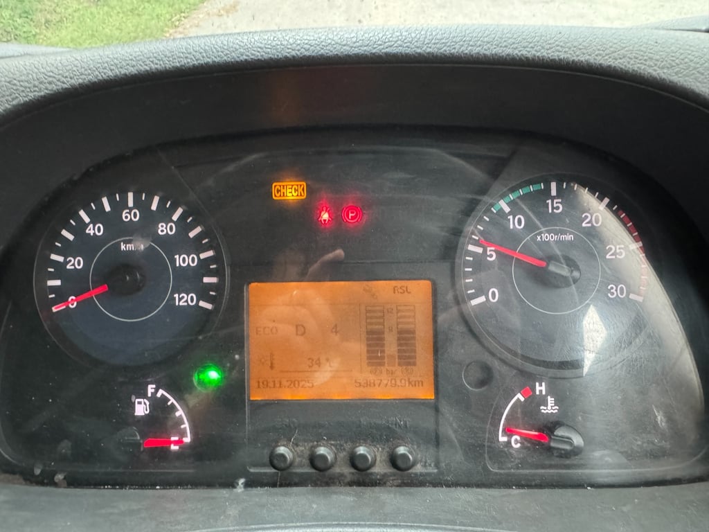 UD Truck CWE 390 พ่วงดั้ม แม่+ลูก UD Truck CWE 390 พ่วงดั้ม แม่+ลูก