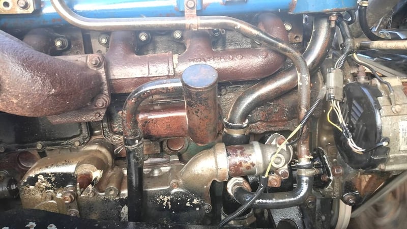 รถบรรทุกน้ำนิสสันยูดี 2เพลา 230แรง ตามสภาพ