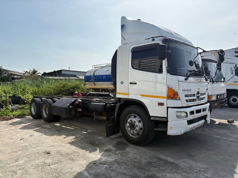 HINO 260 รถบรรทุก 10ล้อ หัวลาก เฉพาะหัว ปี2013