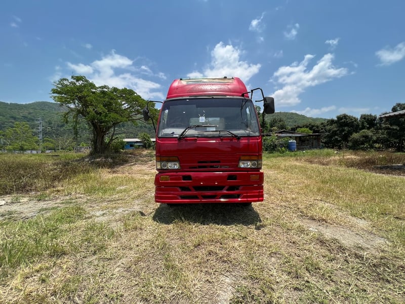 หัวลาก HINO 2 เพลา 285 แรง เทอร์โบ  6 เกียร์  หัว M6 ลงเล่มแล้ว ทะเบียน ม.79 