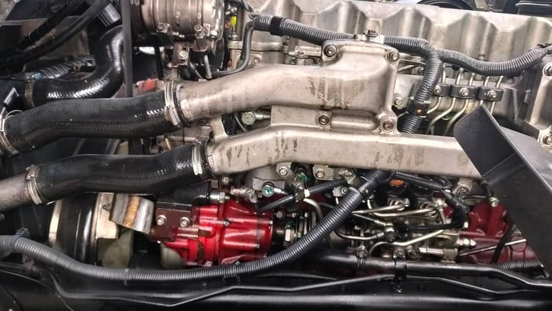 หัวลากฮีโน่เมก้า ซีรี่ย์ 500 FM2P 380แรง ปี 2557 หัวลากฮีโน่เมก้า ซีรี่ย์ 500 FM2P 380แรง ปี 2557