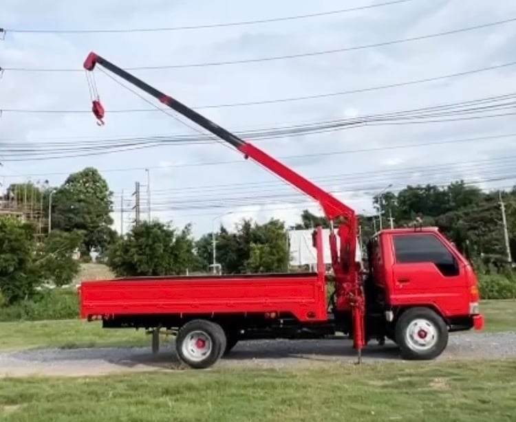 TOYOTA DYNA เครื่อง 14B  ติดเครน TADANO 2.5 ตัน  3 ปลอก 