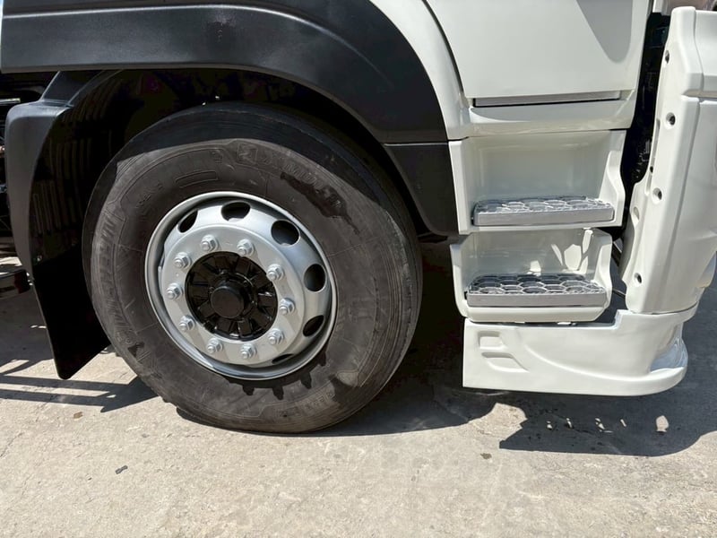 หัวลาก Hino Victor 344 ปี 61 ราคา 1,480,000 บาท หัวลาก Hino Victor 344 ปี 61 ราคา 1,480,000 บาท