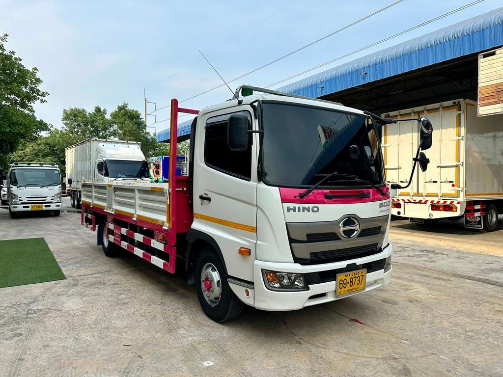 6ล้อ Hino fc9j 155แรง รถปี67 กะบะยาว 5.6ม  ไมล์ 90,000km