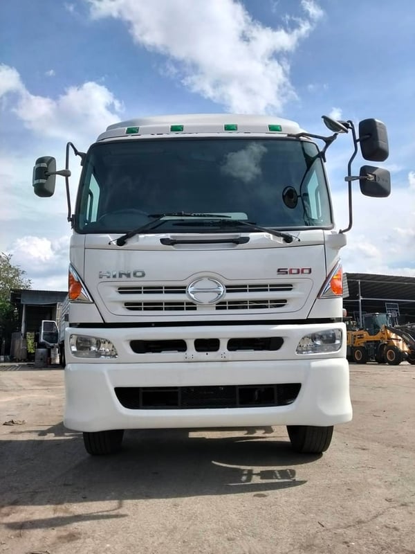 HINO เมก้าซีรี่ย์ 500 เครื่อง 380แรงม้า รถบรรทุก 10ล้อ หัวลาก เฉพาะหัว HINO เมก้าซีรี่ย์ 500 เครื่อง 380แรงม้า รถบรรทุก 10ล้อ หัวลาก เฉพาะหัว