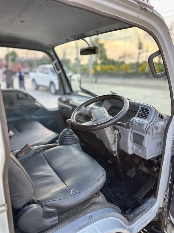  ISUZU NKR หัวการ์ตูน กระบะคาร์โก้เปิดได้ 3 ด้าน เครื่อง 120 แรง
