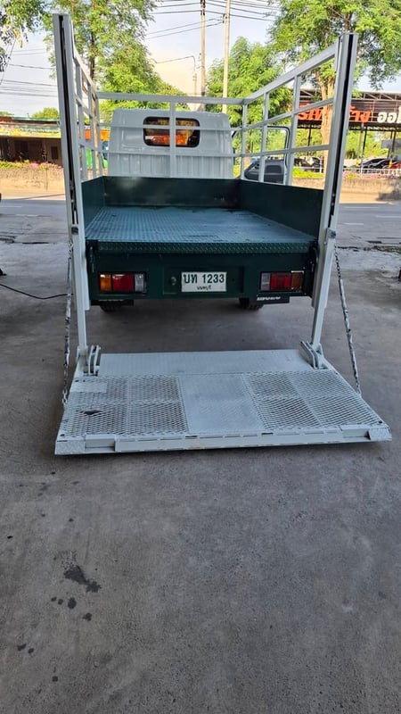 ISUZU รถ4ล้อท้ายลิฟต์ ปี 55 เครือง4BE110แรง ISUZU รถ4ล้อท้ายลิฟต์ ปี 55 เครือง4BE110แรง