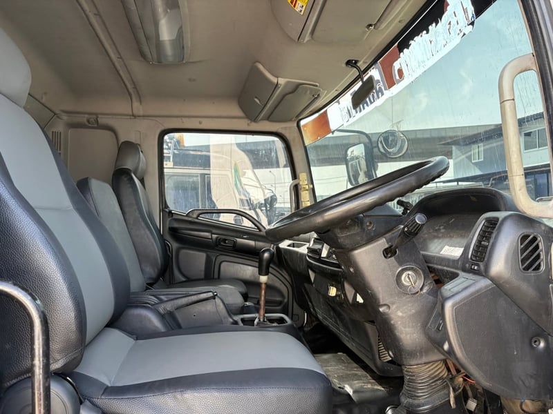 HINO 260 รถบรรทุก 10ล้อ หัวลาก เฉพาะหัว ปี2013