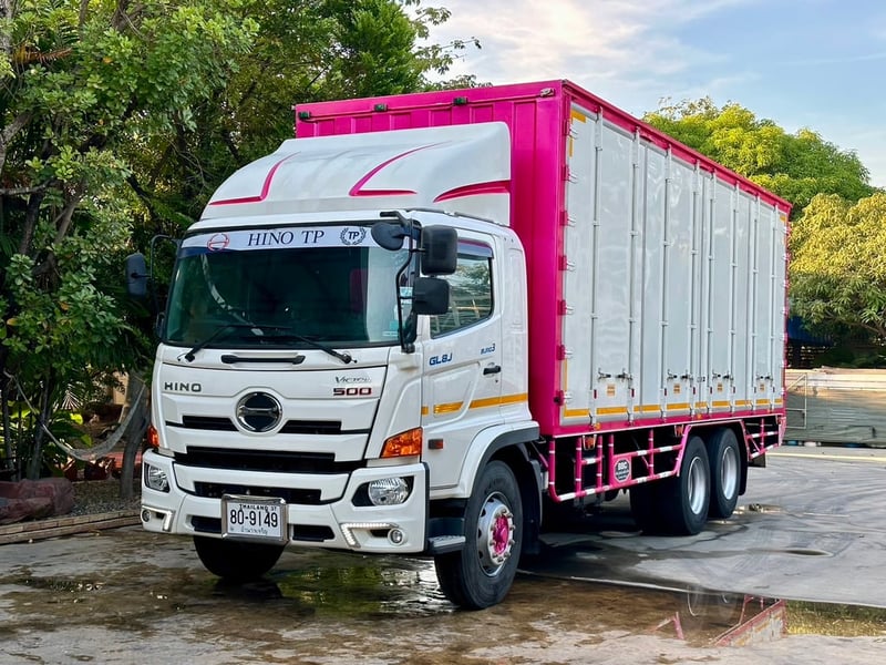 Hino GL8J 240แรง ตู้ bbc วัดใน ยาว7.7ม กว้าง2.4ม สูง2.6  