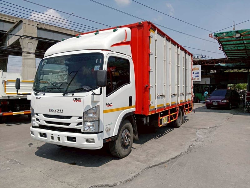 Isuzu NQR 175แรง ปี65 ตู้ยาว 5.60 เมตร 