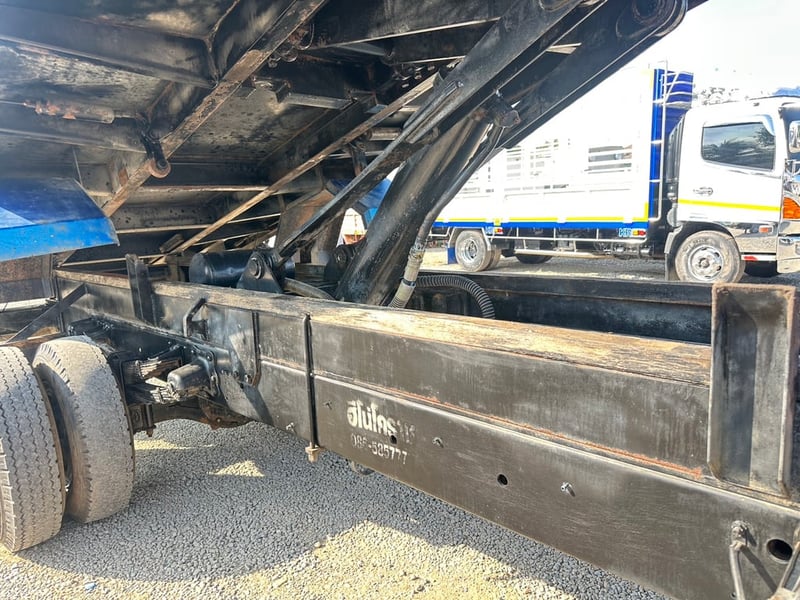 HINO MEGA175 ปี60 ดั้ม เครน ยูนิค 3.4ตัน 3ปอก กระบะดั้ม 5.20เมตร กว้าง 2.20เมตร 