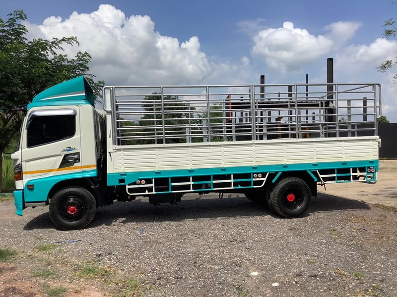Hino 6 ล้อรั้ว (เมก้า150แรง) ยูโร2 ปี47 ยาว5.5ม.