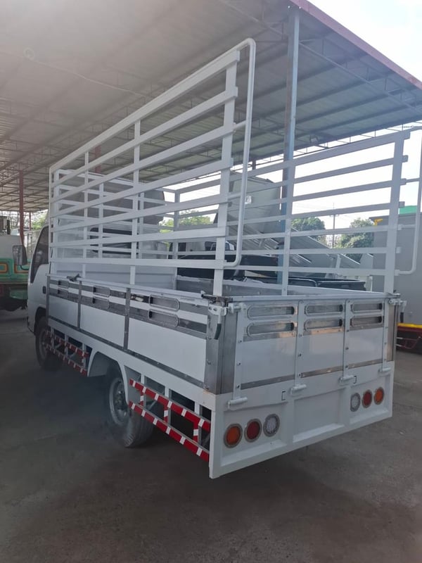 Isuzu 4ล้อ 100แร งปี51
