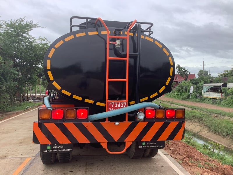 มิตซู 10 ล้อ ไอหลง 2 เพลา ปี46 ถัง 15,000 ลิตร มิตซู 10 ล้อ ไอหลง 2 เพลา ปี46 ถัง 15,000 ลิตร