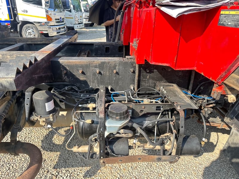 HINO MEGA175 ปี60 ดั้ม เครน ยูนิค 3.4ตัน 3ปอก กระบะดั้ม 5.20เมตร กว้าง 2.20เมตร 