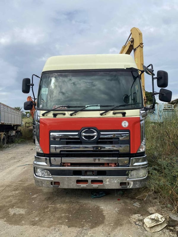 Hino Profia s700 เครื่อง E13C MT 7 Speed แท่นเตี้ย 12 ล้อ 