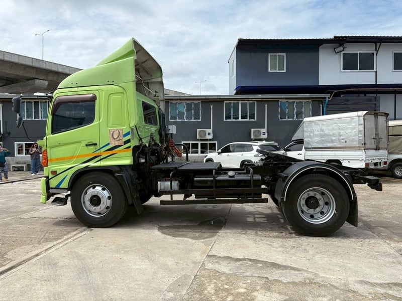 หัวลาก 6 ล้อ #HINO #FG8J 212 ปี 55 มี 3 คัน