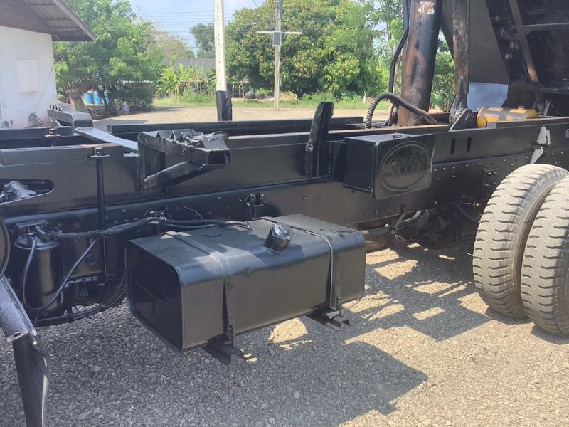 Nissan 10ล้อ UD230แรง ดั้มพ์สามมิตร (2เพลา)ปี 44 Nissan 10ล้อ UD230แรง ดั้มพ์สามมิตร (2เพลา)ปี 44