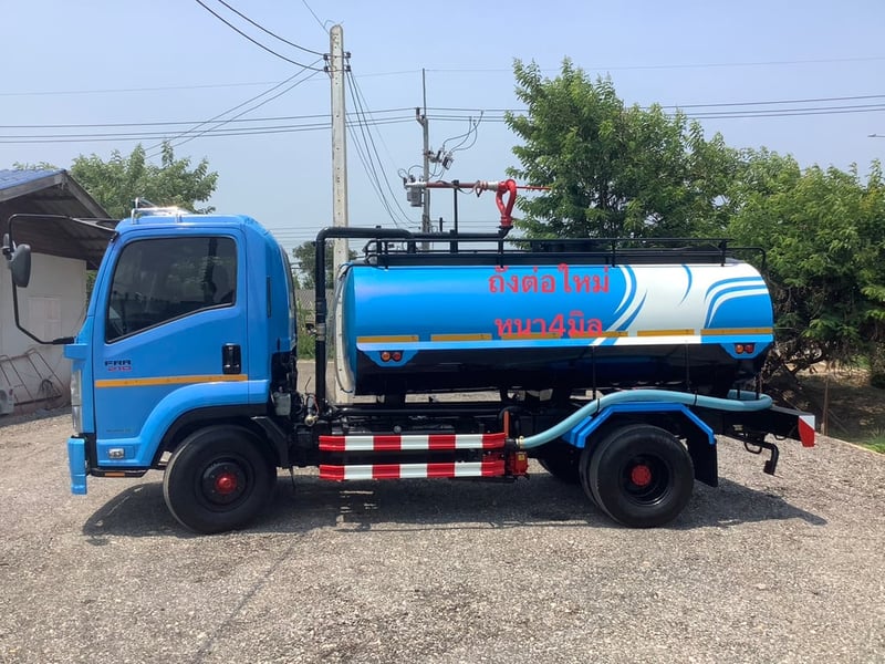 Isuzu FRR210 6 ล้อ รถน้ำ ปี 53 รถน้ำ 6,000 ลิตร Isuzu FRR210 6 ล้อ รถน้ำ ปี 53 รถน้ำ 6,000 ลิตร