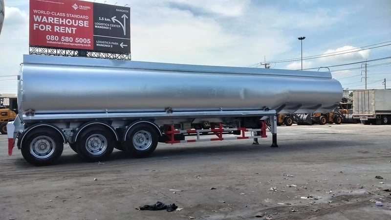 ถังน้ำมัน 45,000 ลิตร 