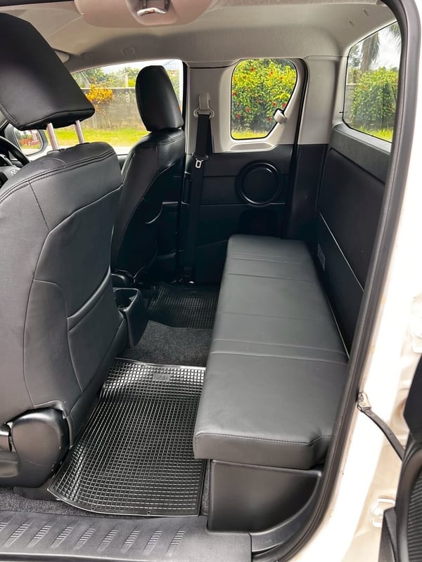 Toyota REVO 2.4 ปี 2016  รถสวยๆ  เล่มพร้อมโอน 