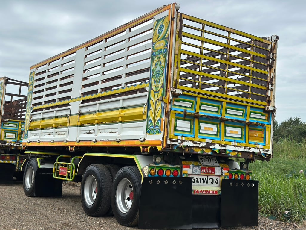 FXZ 360 ปี 56 ไมล์น้อย 573,000 กม. แม่ 12 ล้อ ยาว 6.2 ม. ตัวลูก 3 เพลา 7 ม.ดั้มแม่ลูก FXZ 360 ปี 56 ไมล์น้อย 573,000 กม. แม่ 12 ล้อ ยาว 6.2 ม. ตัวลูก 3 เพลา 7 ม.ดั้มแม่ลูก