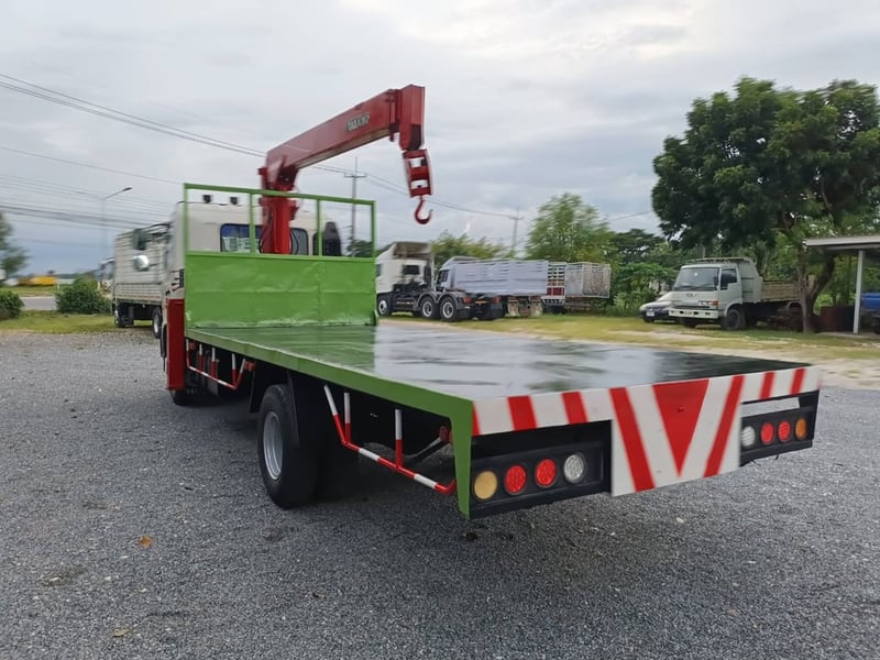 Hino 6 ล้อ 144 แรง กระบะเครน 3.5 ตัน 