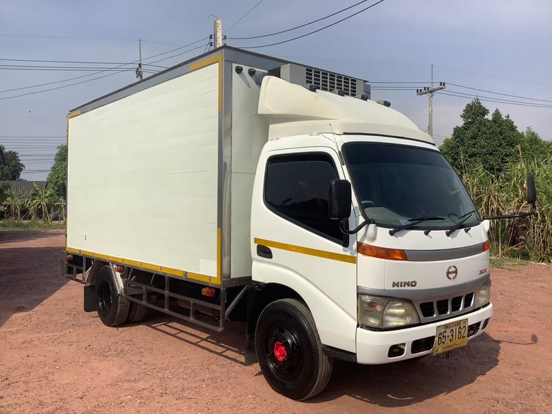 Hino 6 ล้อ ดูโท้ (คู้ทำความเย็น) 121แรง ยูโร2 ปี46 